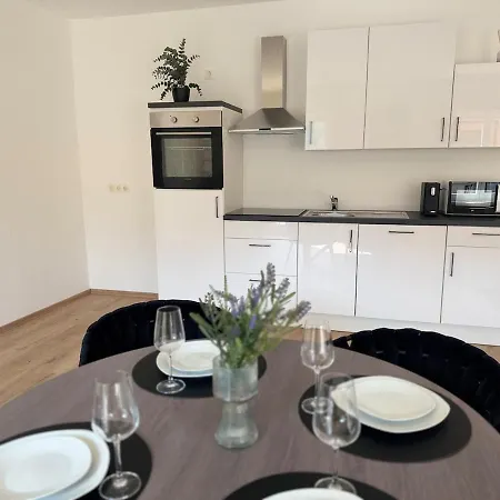 Faraway Homes Mautern #8 *